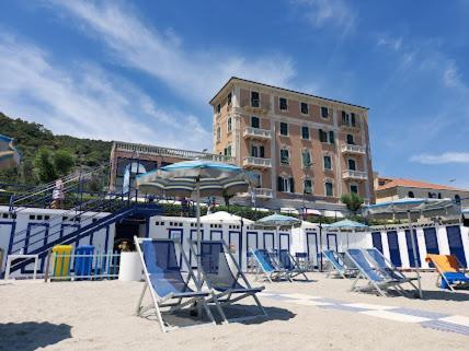 Hotel Monique Noli Eksteriør billede